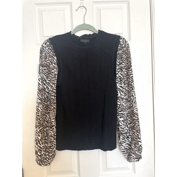 Current air sweater zebra sleeve blouse - Picture 5 of 5